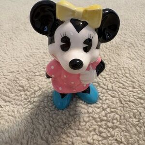 Vintage Minnie Mouse Ceramic figurine - perfect condition
